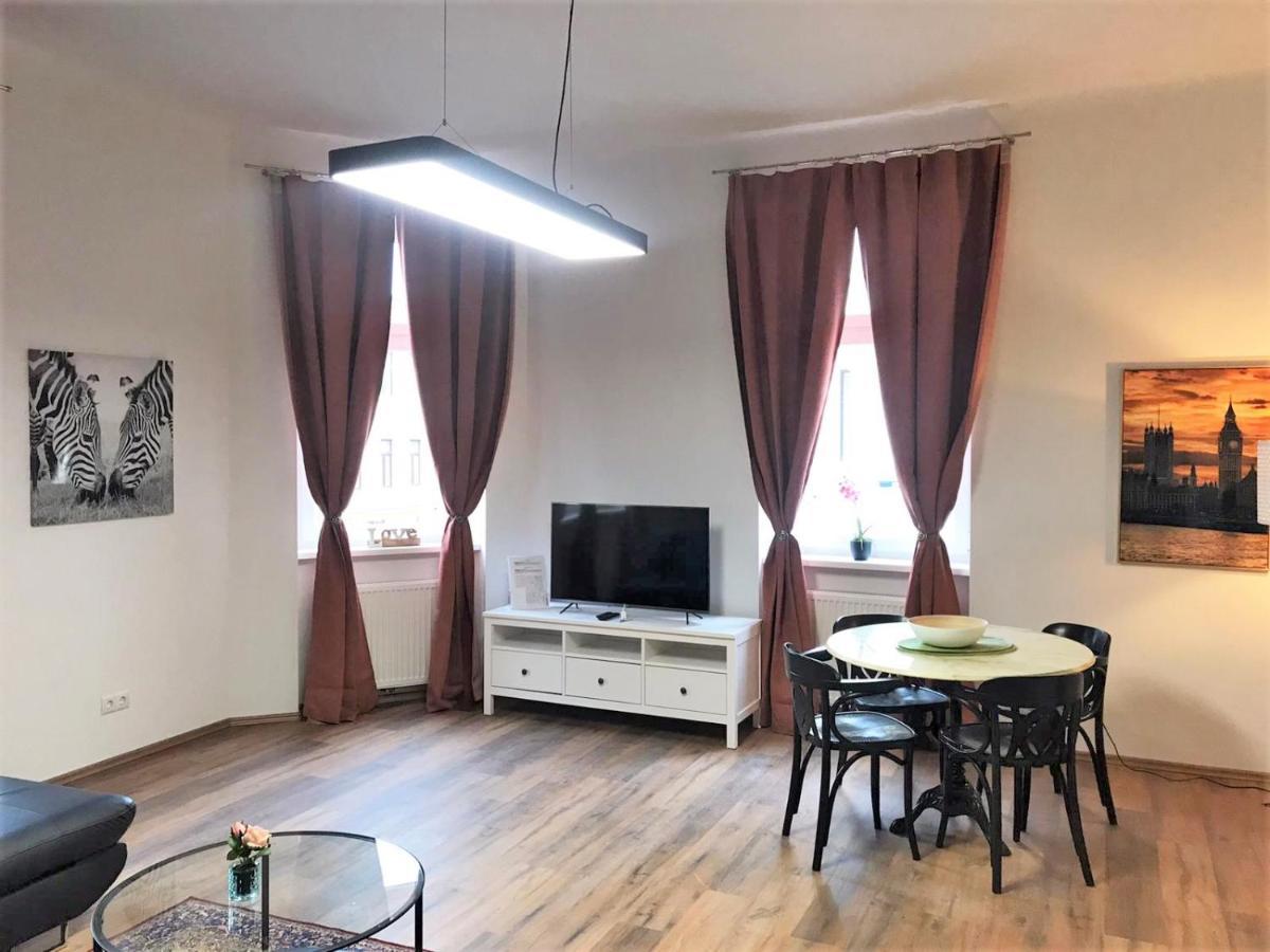 Studio & Apartments Near Reumannplatz 비엔나 외부 사진