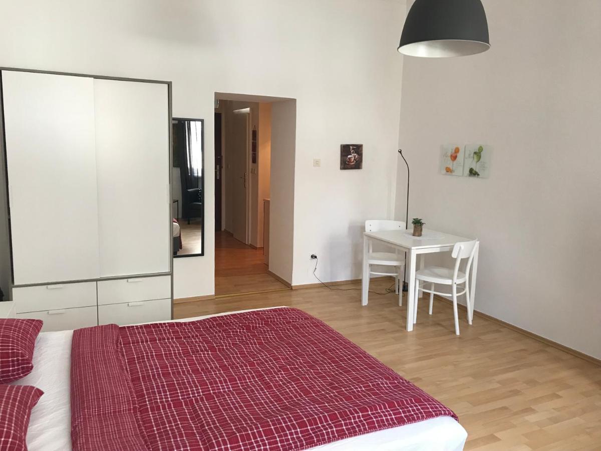 Studio & Apartments Near Reumannplatz 비엔나 외부 사진