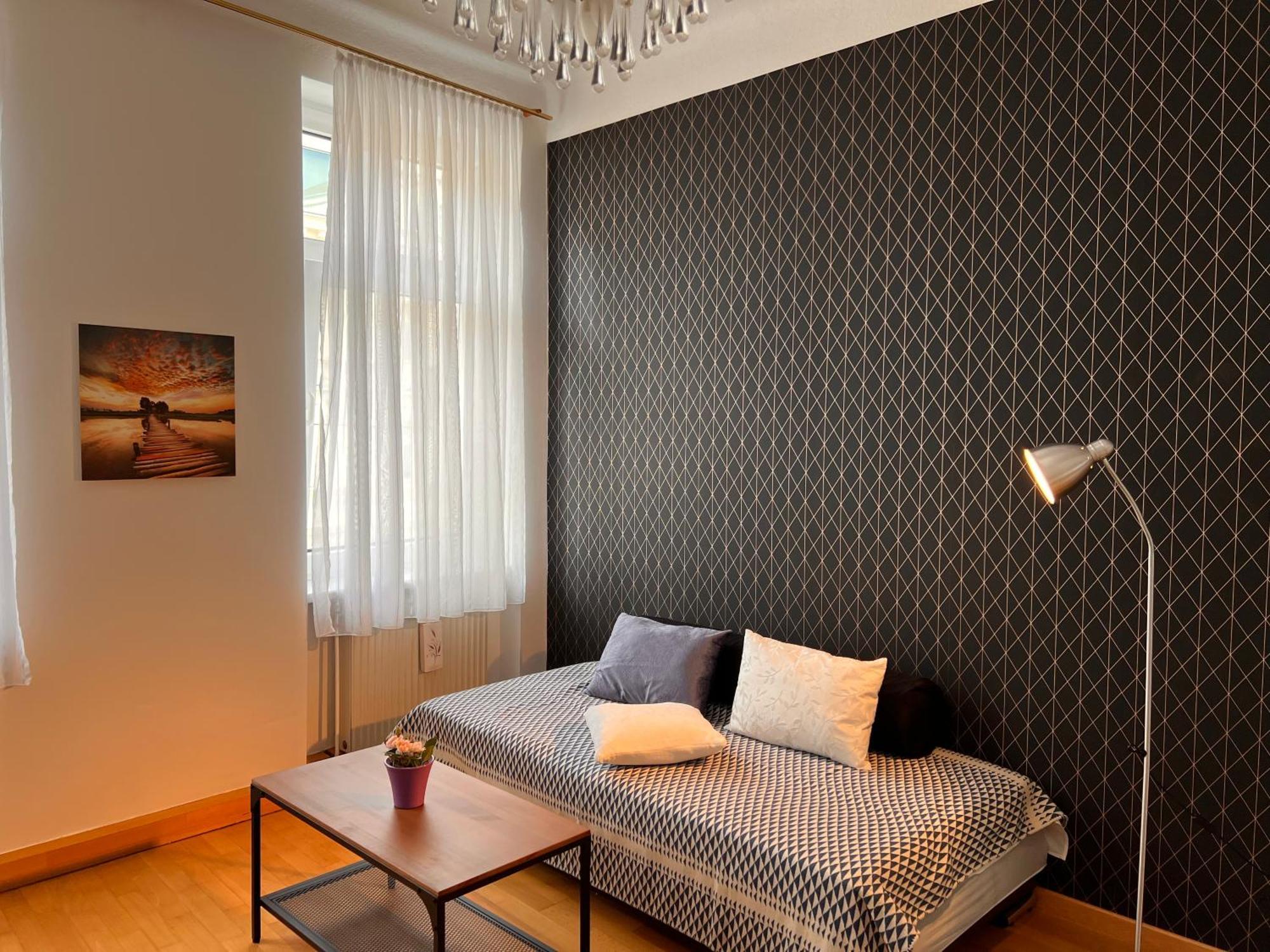 Studio & Apartments Near Reumannplatz 비엔나 외부 사진